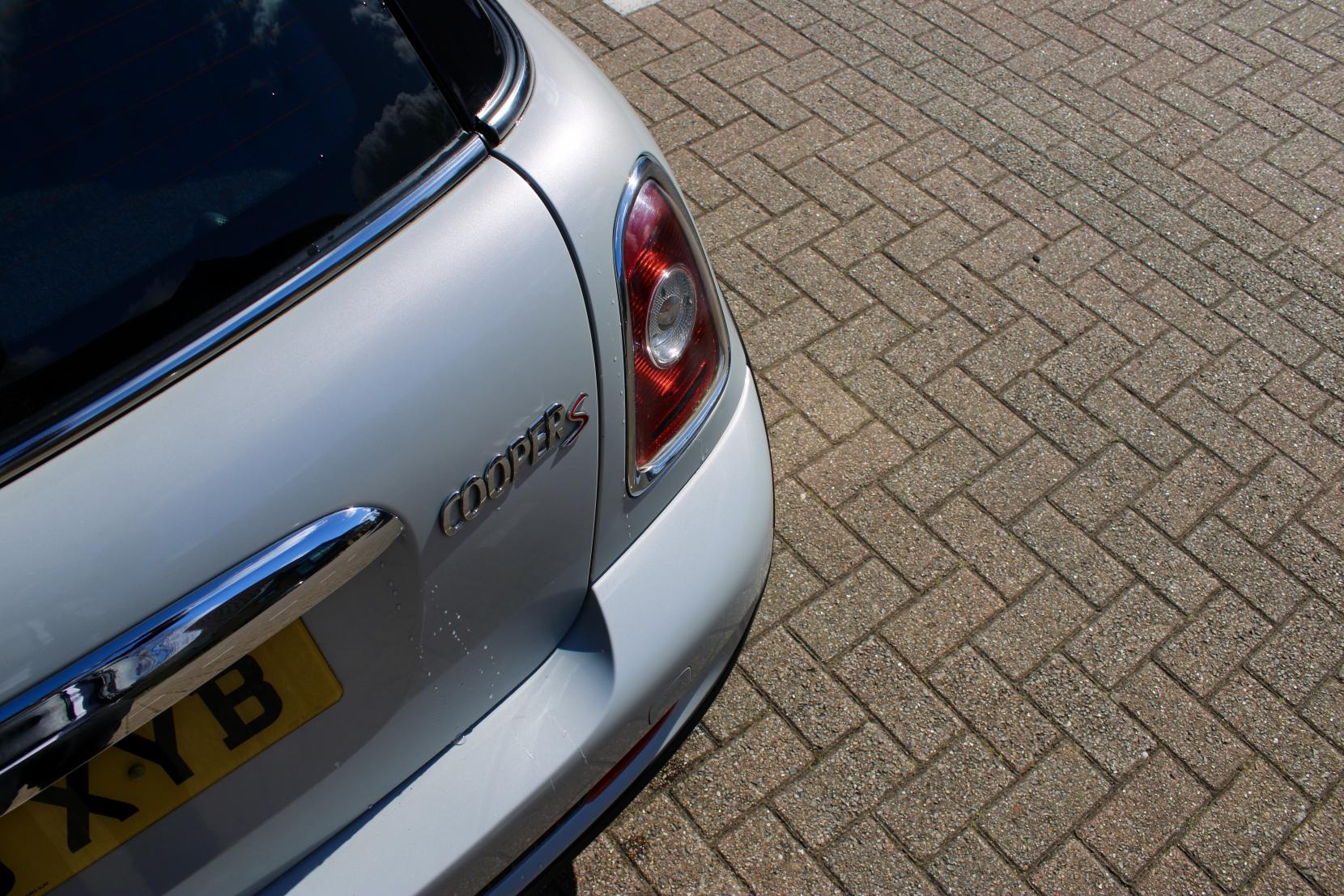 MINI Hatch 1.6 Cooper S Camden Hatchback 3dr Petrol Manual Euro 5 (175 ps)