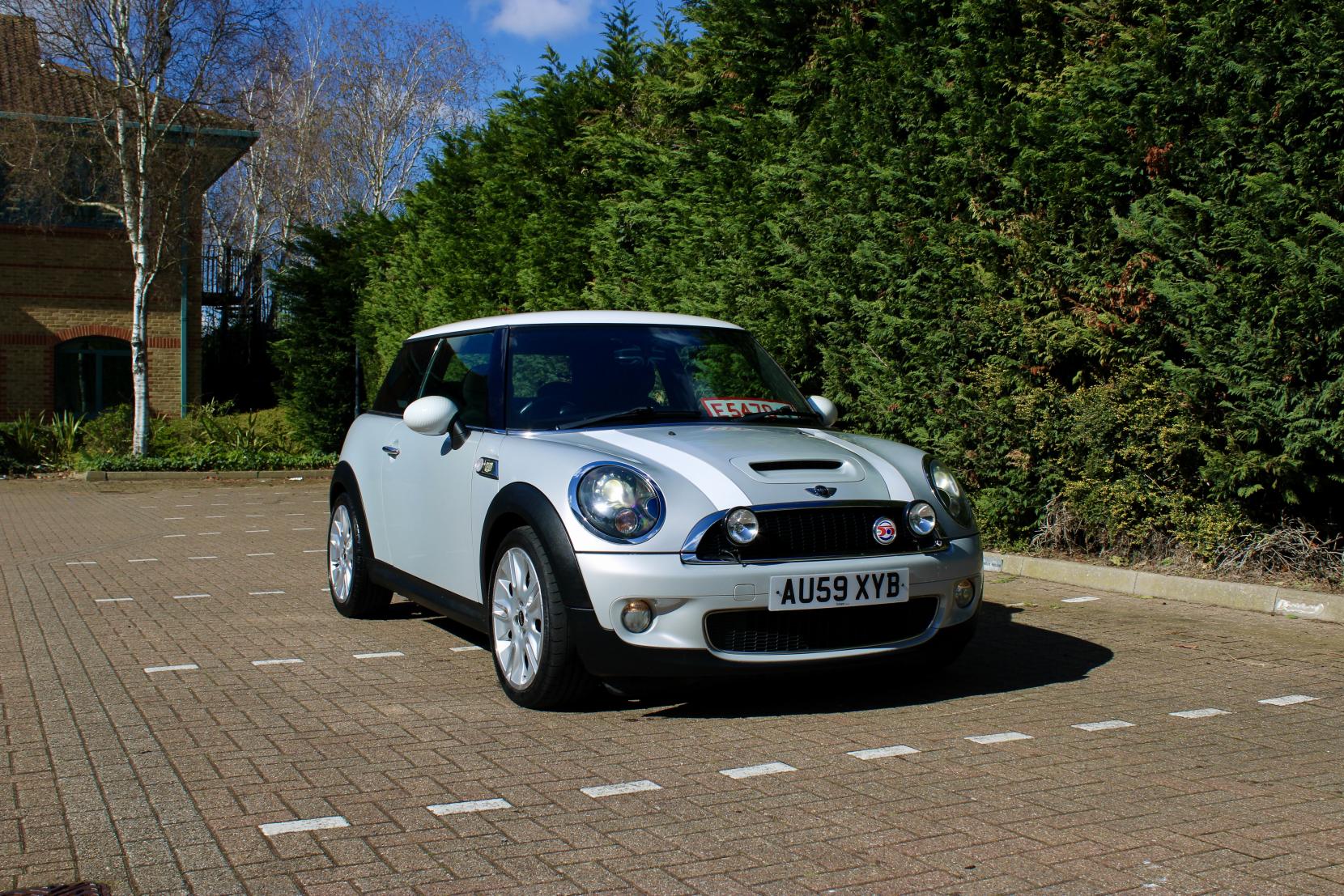MINI Hatch 1.6 Cooper S Camden Hatchback 3dr Petrol Manual Euro 5 (175 ps)