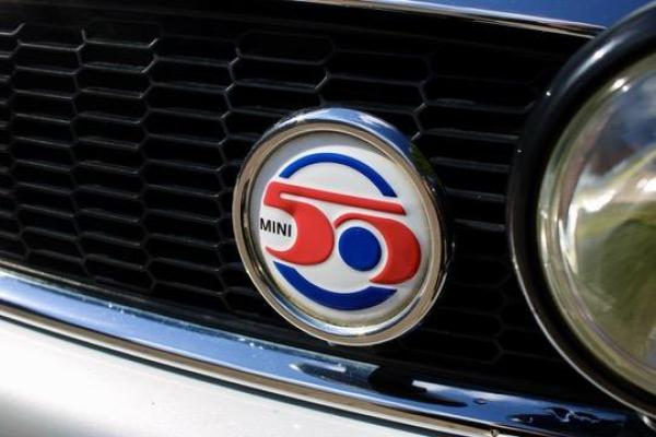 MINI Hatch 1.6 Cooper S Camden Hatchback 3dr Petrol Manual Euro 5 (175 ps)