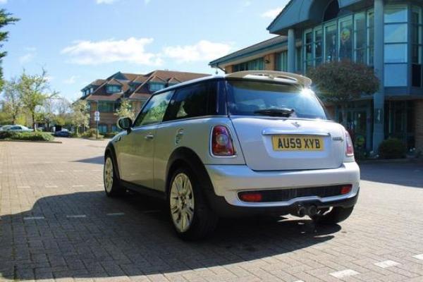 MINI Hatch 1.6 Cooper S Camden Hatchback 3dr Petrol Manual Euro 5 (175 ps)