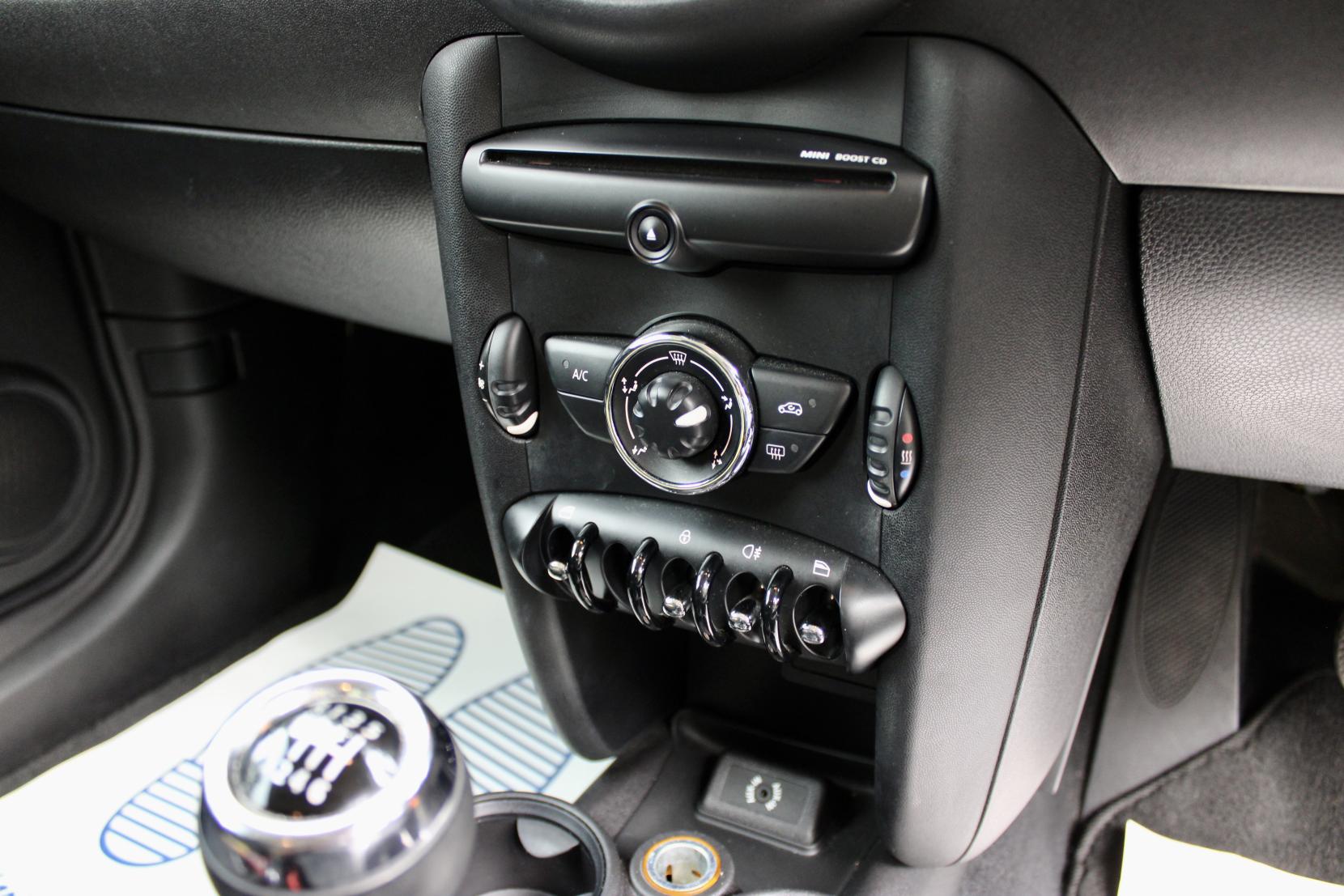 MINI Hatch 1.6 Cooper Hatchback 3dr Petrol Manual Euro 5 (s/s) (122 ps)