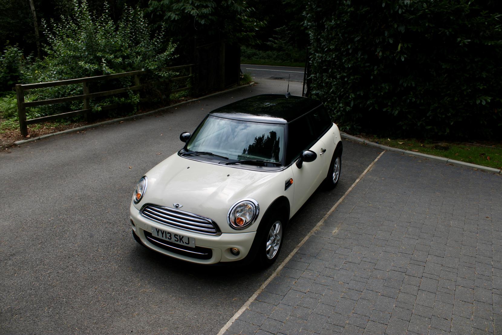 MINI Hatch 1.6 Cooper Hatchback 3dr Petrol Manual Euro 5 (s/s) (122 ps)