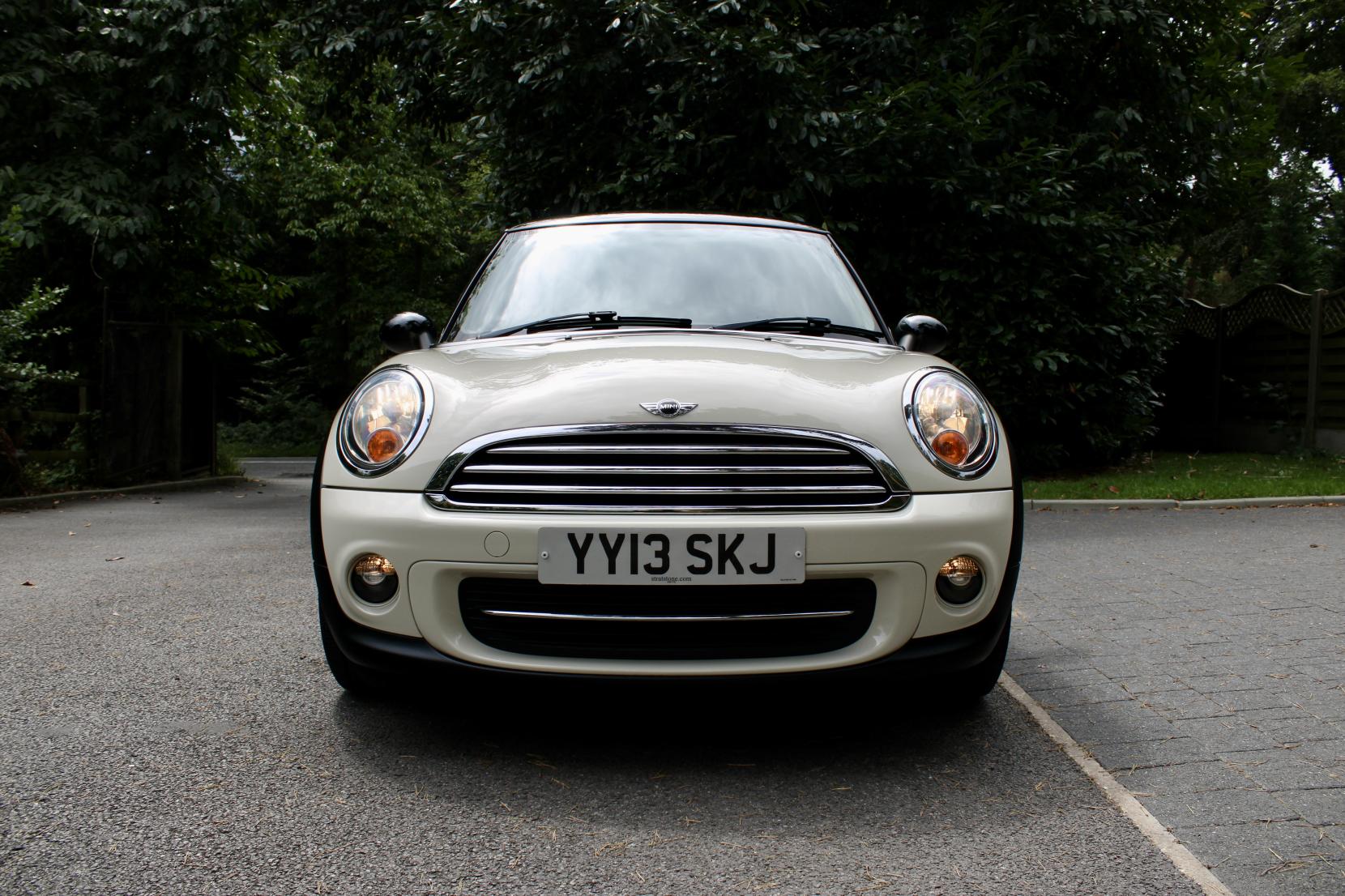MINI Hatch 1.6 Cooper Hatchback 3dr Petrol Manual Euro 5 (s/s) (122 ps)