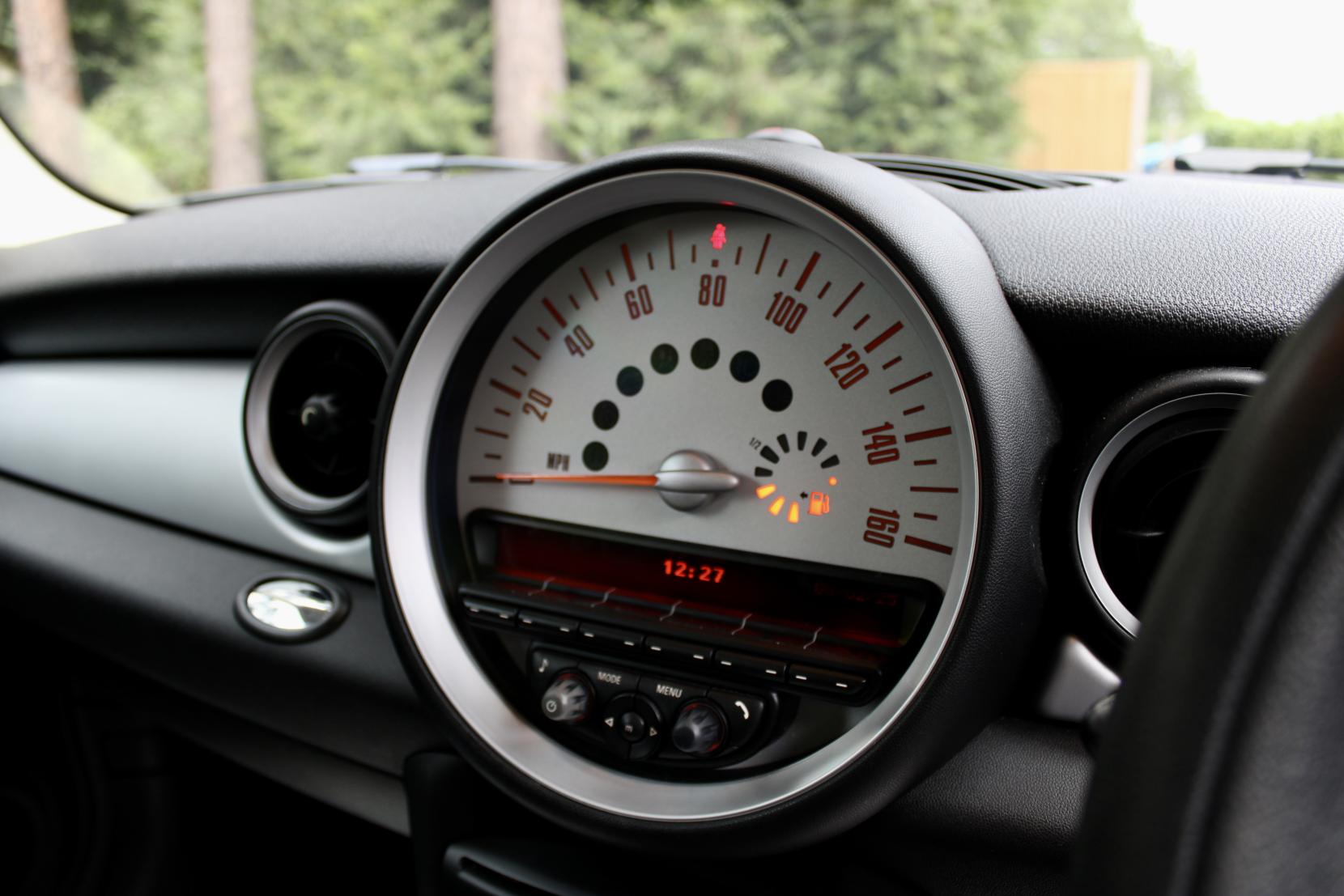 MINI Hatch 1.6 Cooper Hatchback 3dr Petrol Manual Euro 5 (s/s) (122 ps)