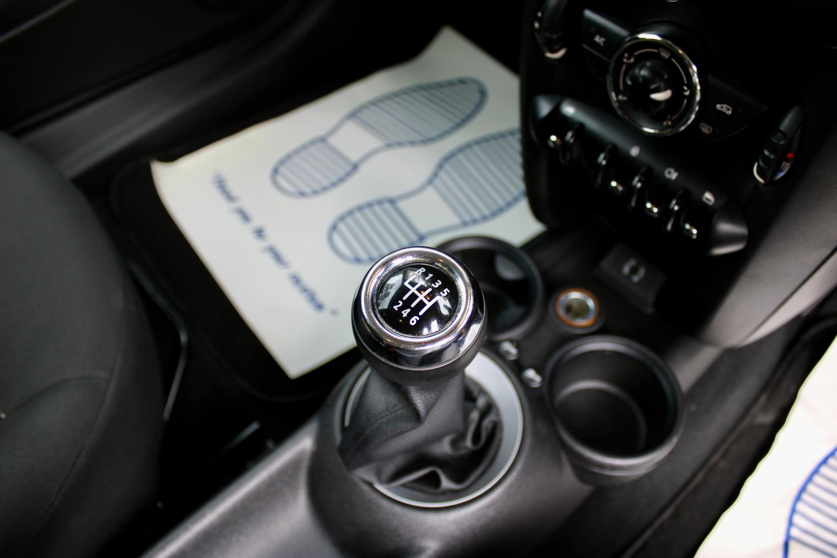 MINI Hatch 1.6 Cooper Hatchback 3dr Petrol Manual Euro 5 (s/s) (122 ps)