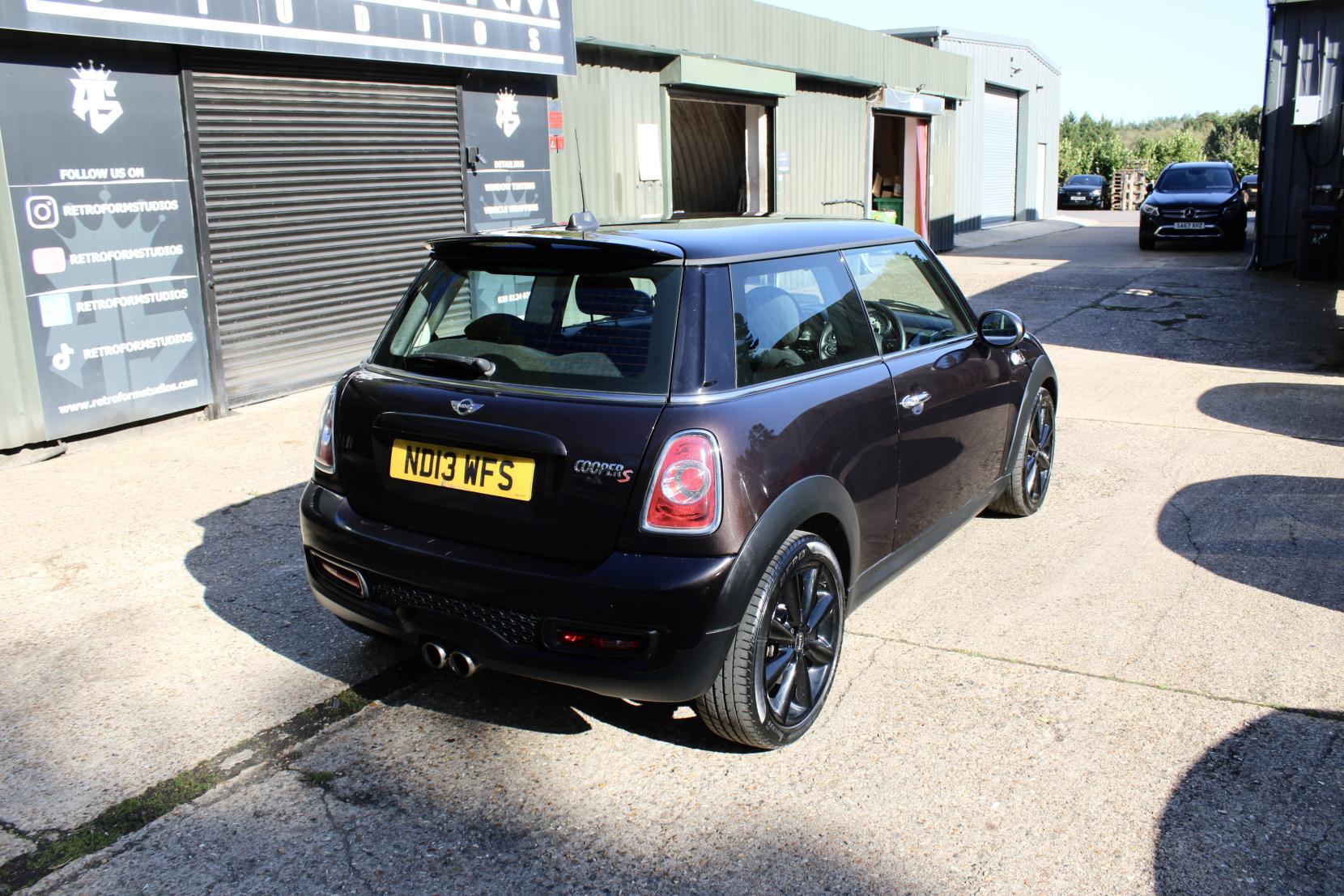 MINI Hatch 1.6 Cooper S Hatchback 3dr Petrol Manual Euro 5 (s/s) (184 ps)