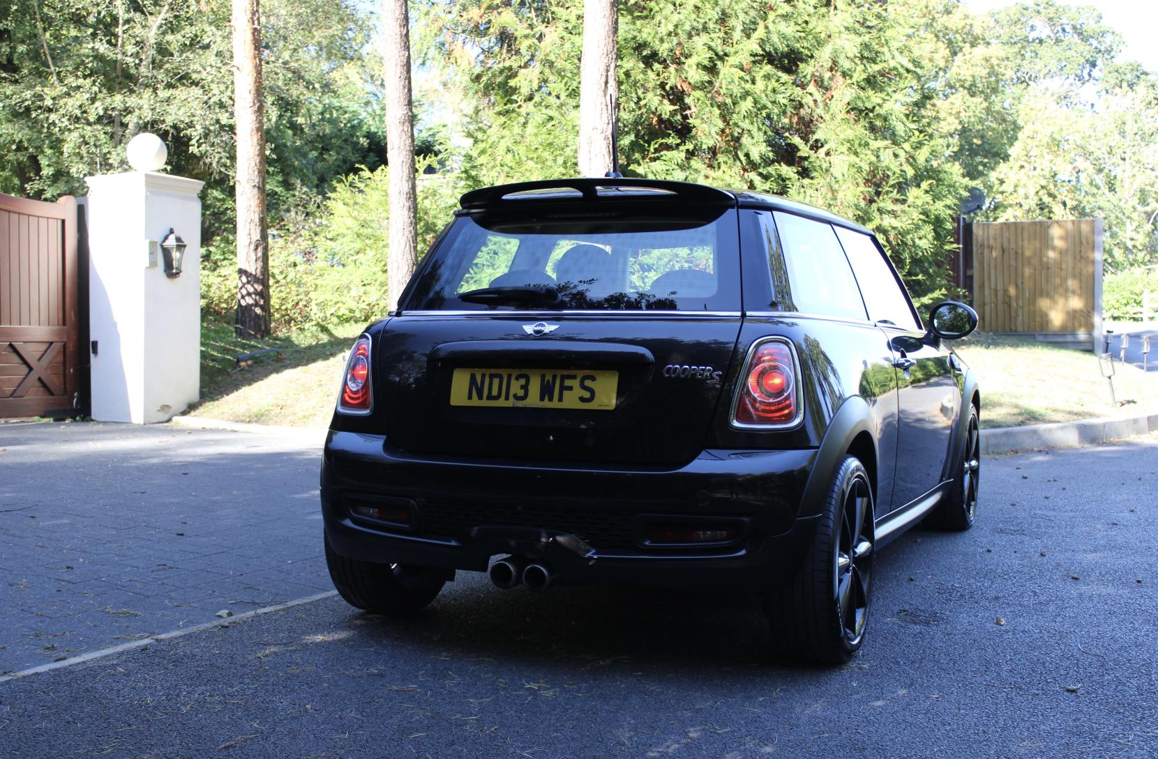 MINI Hatch 1.6 Cooper S Hatchback 3dr Petrol Manual Euro 5 (s/s) (184 ps)