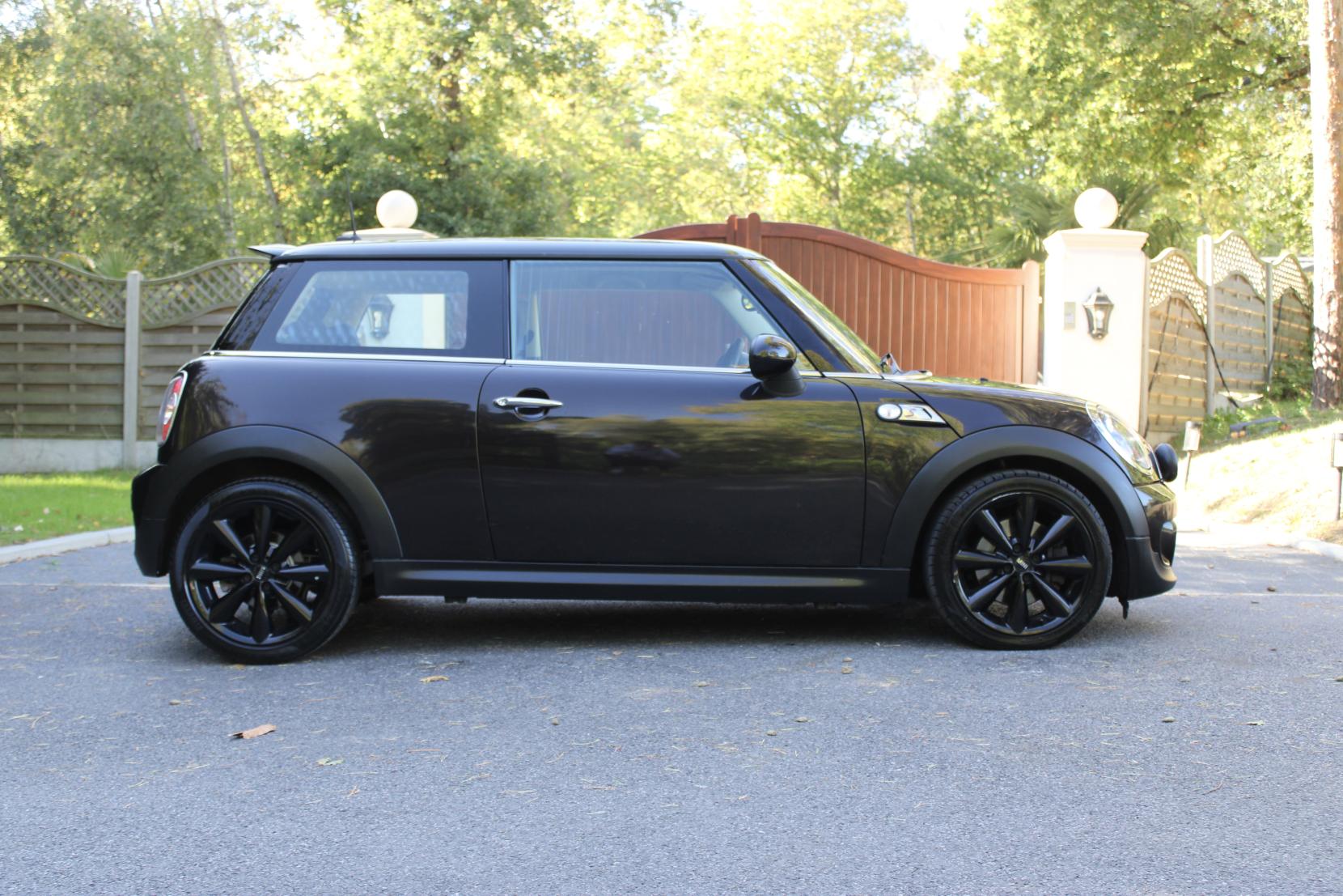 MINI Hatch 1.6 Cooper S Hatchback 3dr Petrol Manual Euro 5 (s/s) (184 ps)
