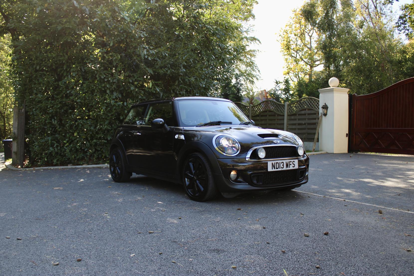 MINI Hatch 1.6 Cooper S Hatchback 3dr Petrol Manual Euro 5 (s/s) (184 ps)