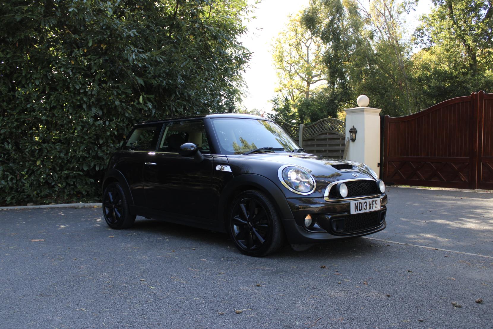 MINI Hatch 1.6 Cooper S Hatchback 3dr Petrol Manual Euro 5 (s/s) (184 ps)