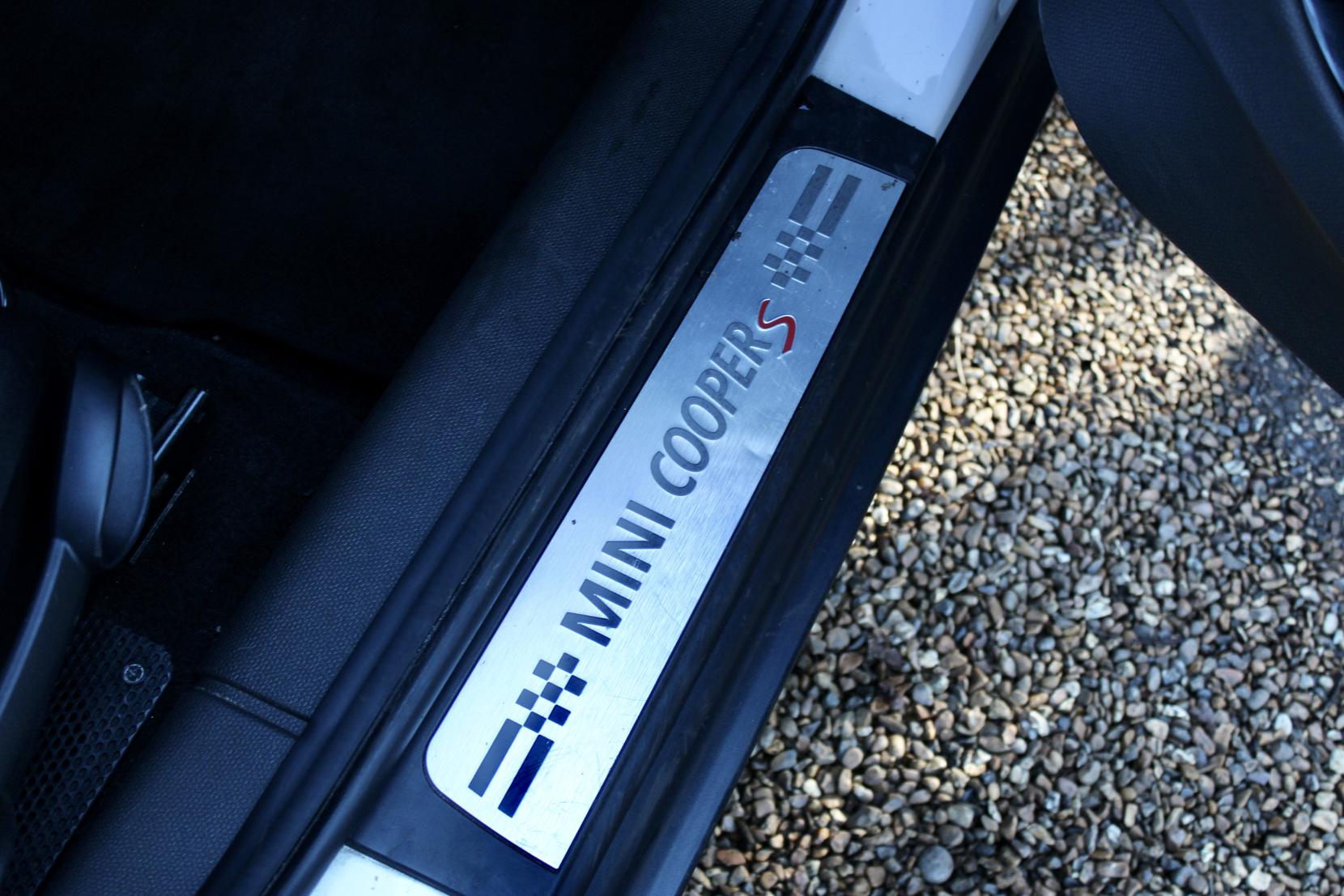 MINI Countryman 1.6 Cooper S SUV 5dr Petrol Steptronic ALL4 Euro 5 (184 ps)