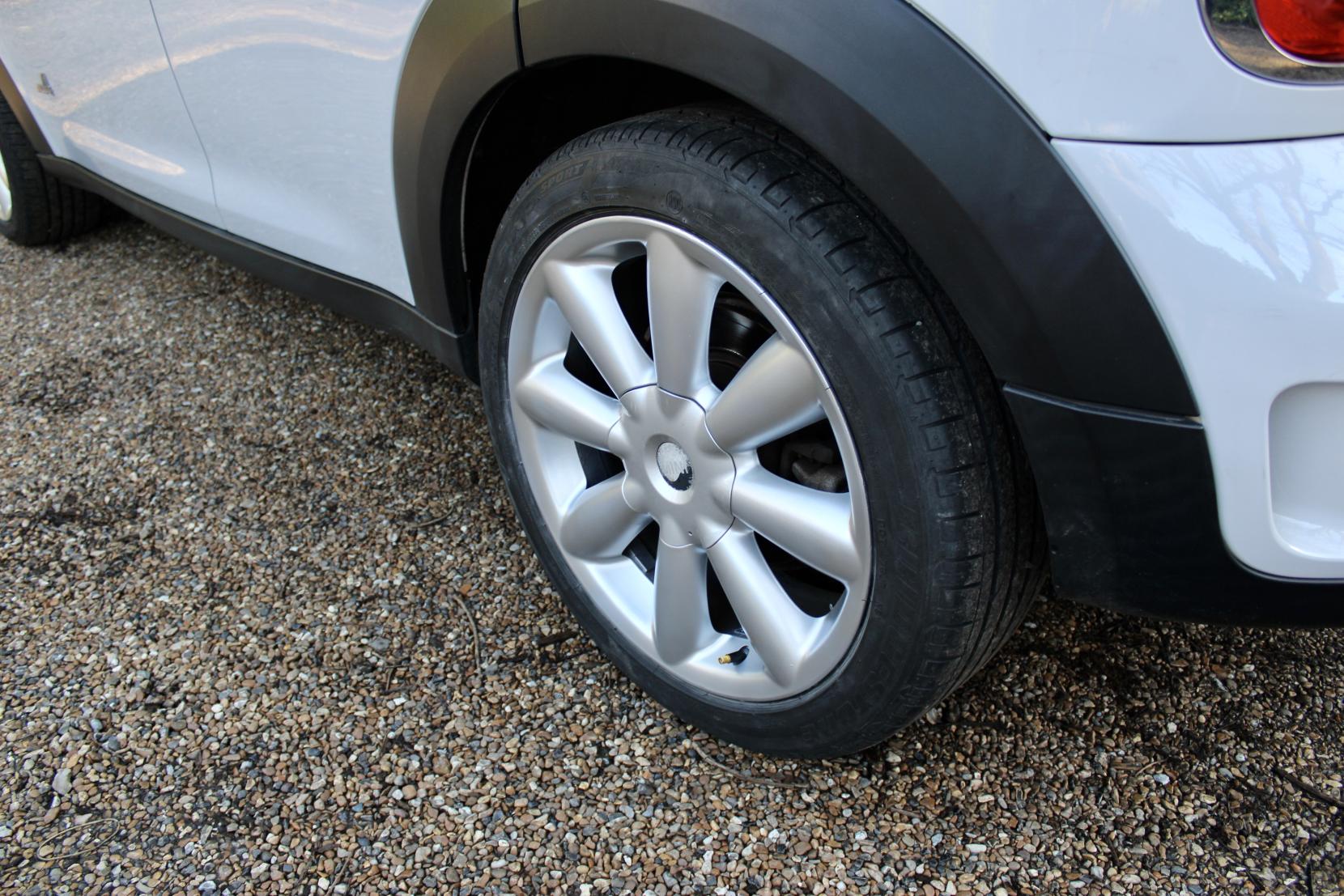 MINI Countryman 1.6 Cooper S SUV 5dr Petrol Steptronic ALL4 Euro 5 (184 ps)