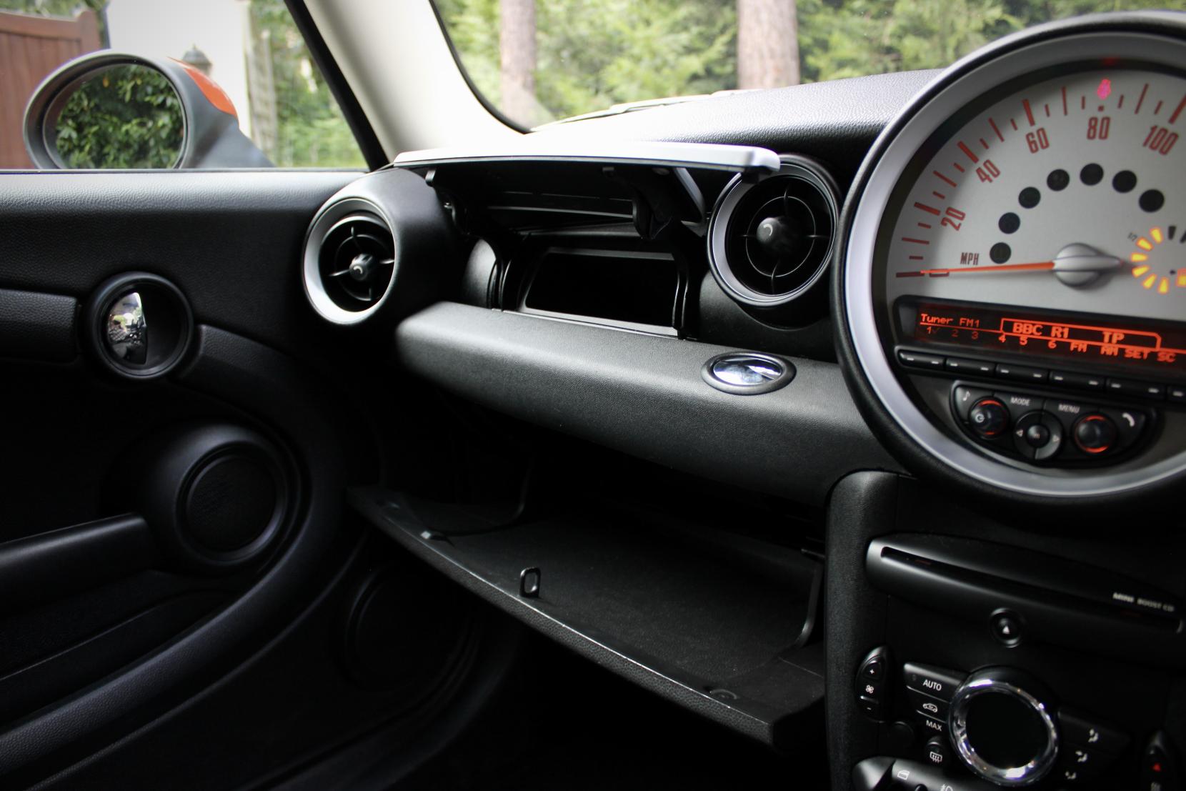 MINI Hatch 1.6 One Hatchback 3dr Petrol Manual Euro 5 (98 ps)