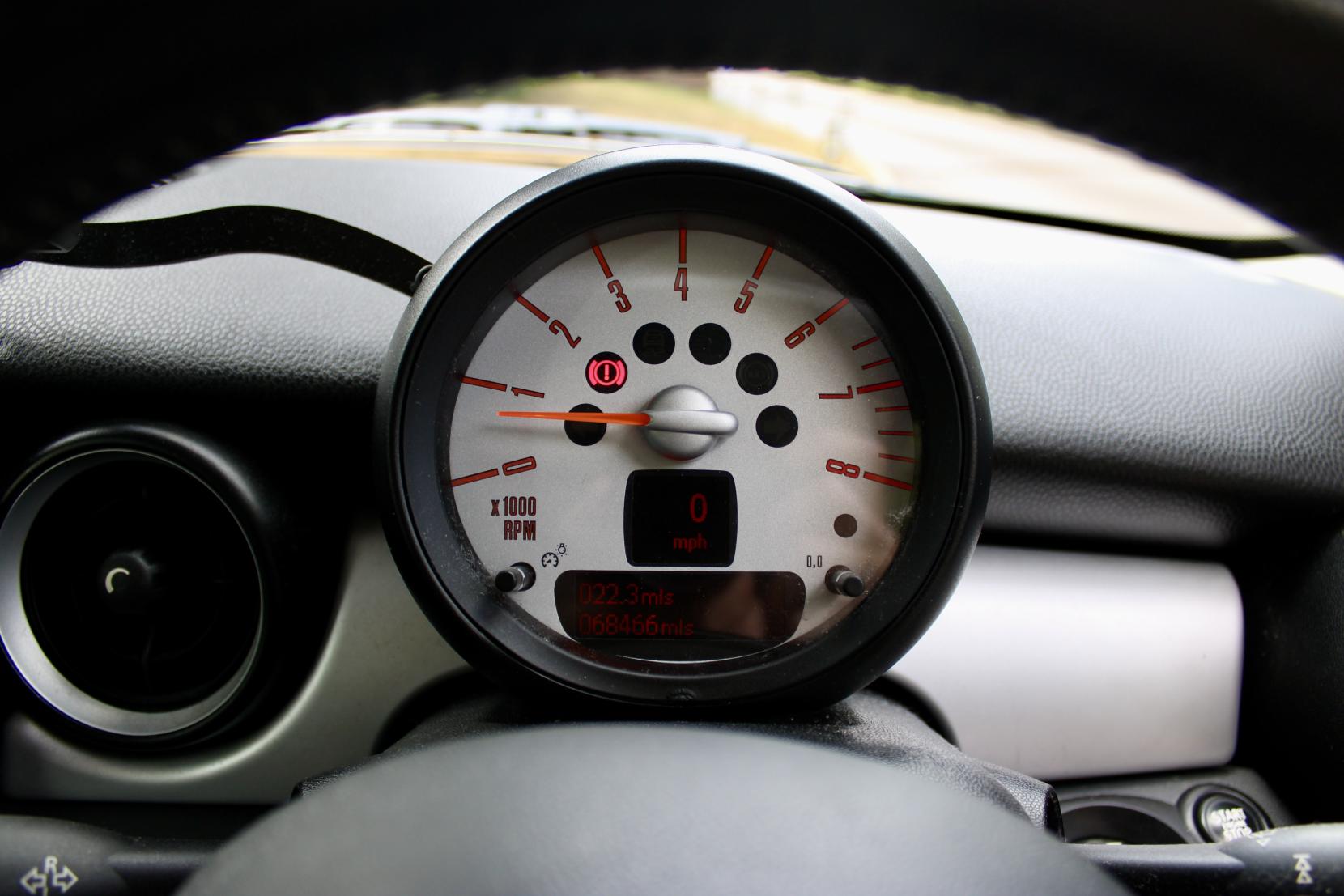 MINI Hatch 1.6 One Hatchback 3dr Petrol Manual Euro 5 (98 ps)