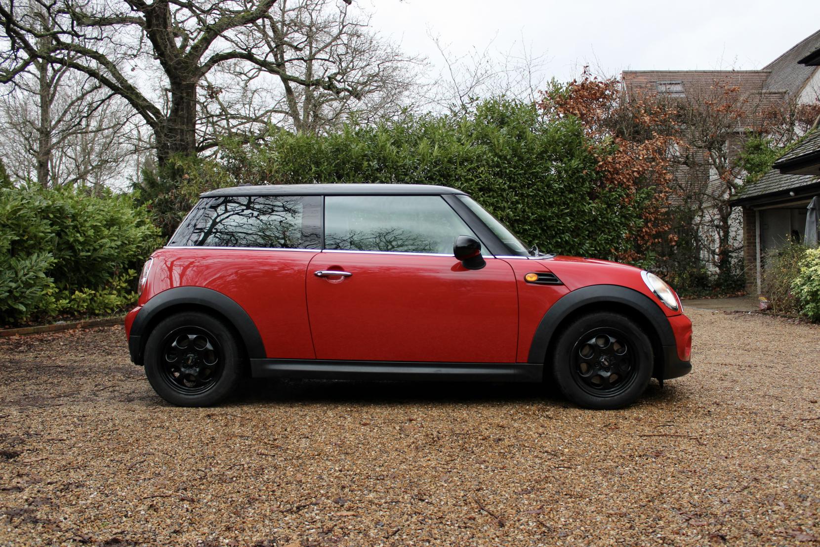 MINI Hatch 1.6 Cooper Hatchback 3dr Petrol Manual Euro 5 (s/s) (122 ps)