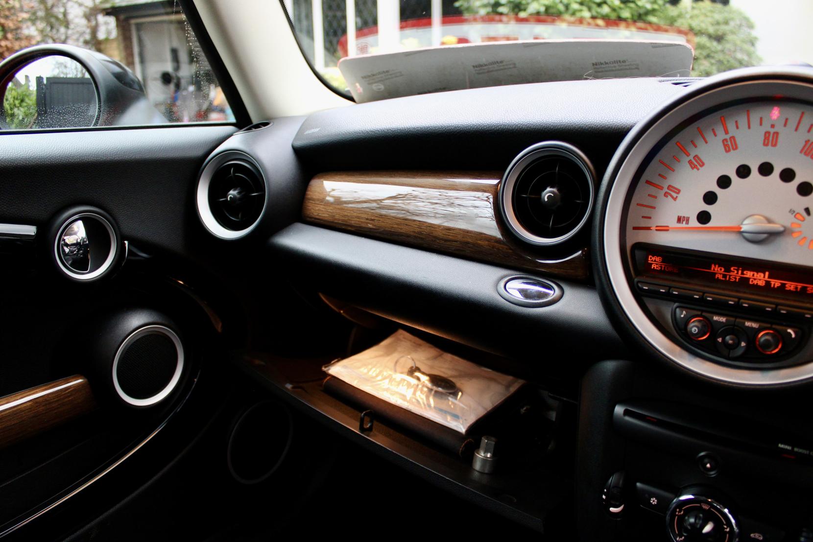 MINI Hatch 1.6 Cooper Hatchback 3dr Petrol Manual Euro 5 (s/s) (122 ps)