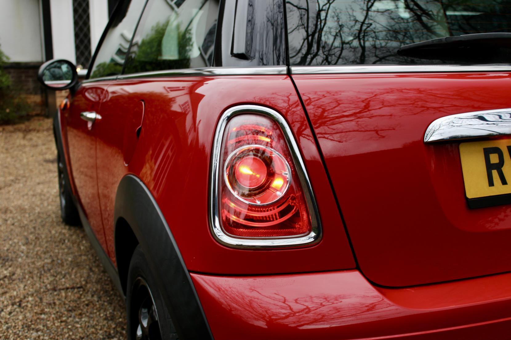 MINI Hatch 1.6 Cooper Hatchback 3dr Petrol Manual Euro 5 (s/s) (122 ps)