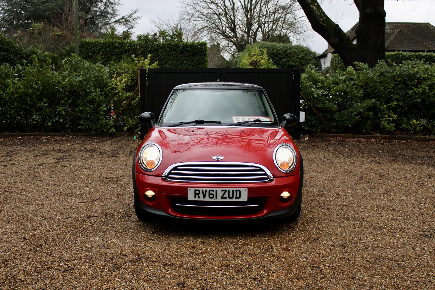 MINI Hatch 1.6 Cooper Hatchback 3dr Petrol Manual Euro 5 (s/s) (122 ps)